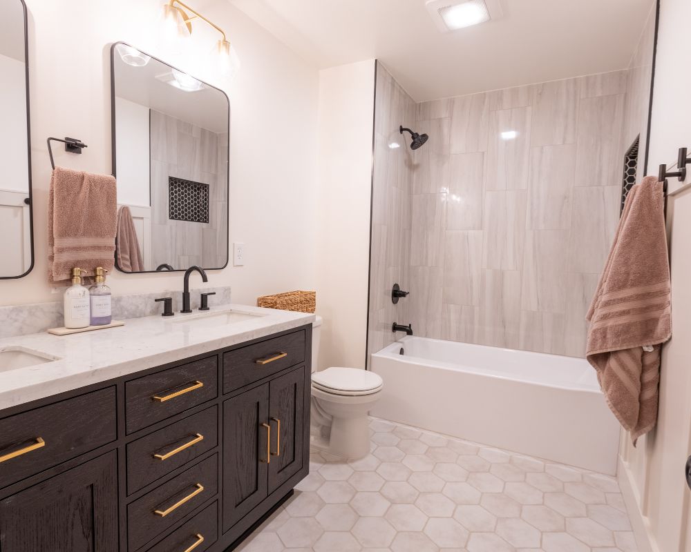 Post Oak Road | Master Bathroom 