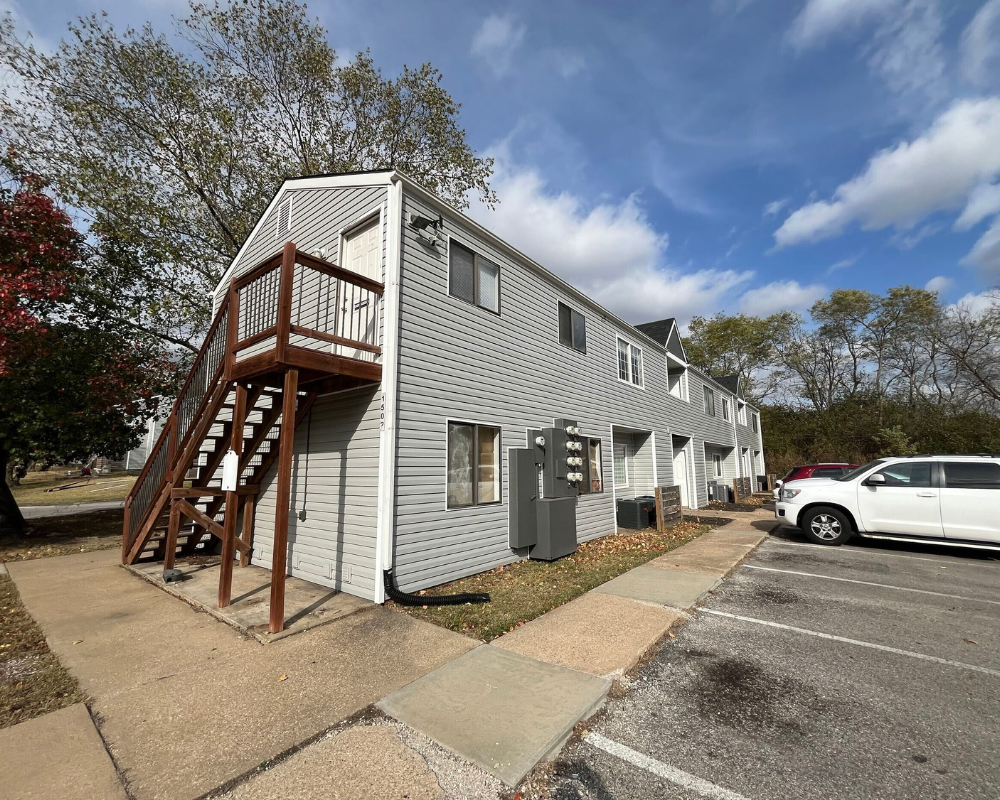 1505 W 25th Ct | Siding