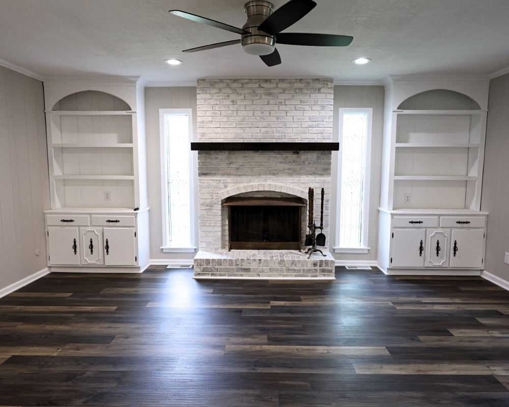 E 59th Terr | Full Home