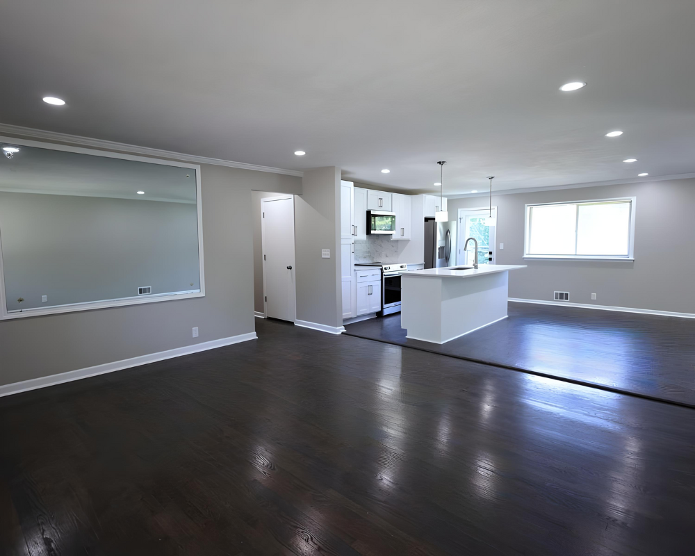 E 41st street | Full Home
