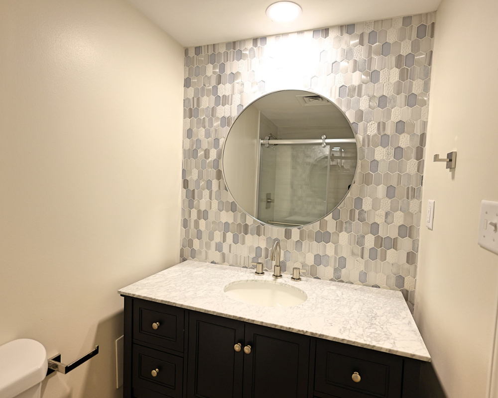 Wornall rd. | Bathroom
