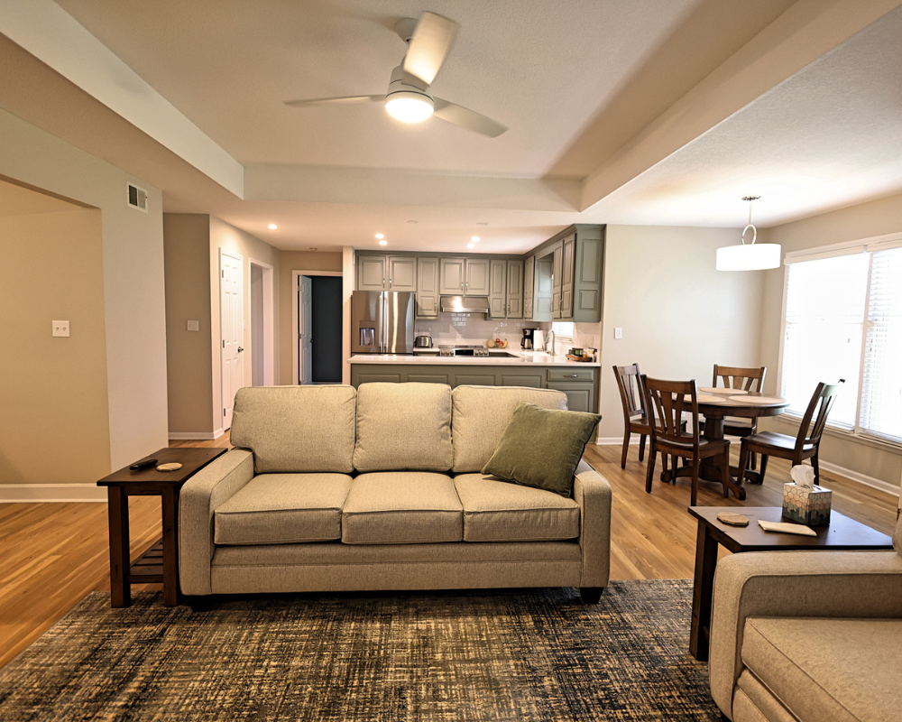 Grand Ave. | Full Home