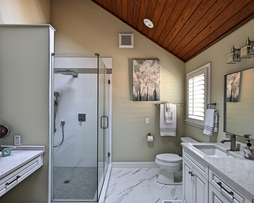 Mohawk Ln | Bathroom