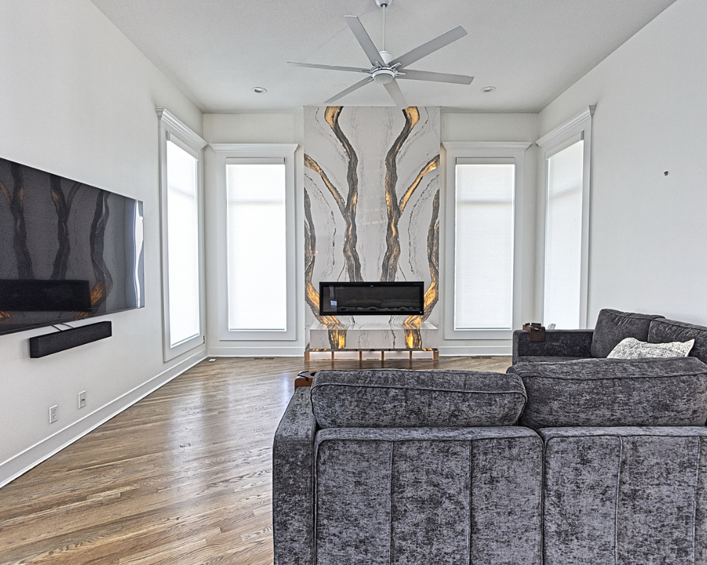 W 143rd Ter | Full Home